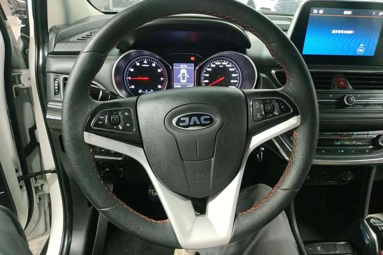 Used JAC Refine S3 2017 1.6L Manual Luxury Smart Model Steering Wheel