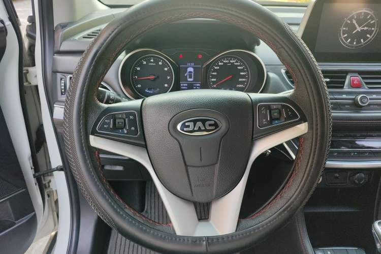 Used JAC Refine S3 2017 1.5L Manual Luxury Smart Model Steering Wheel