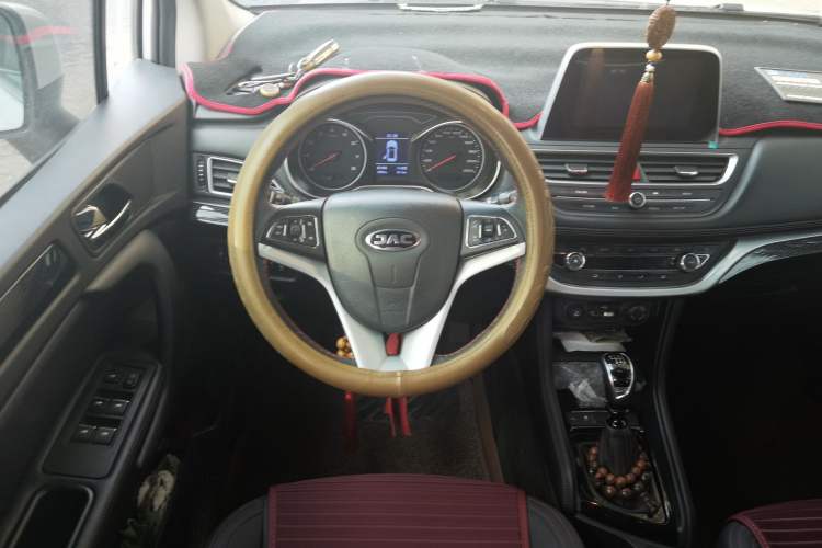 Used JAC Refine S3 2017 1.5L Manual Luxury Smart Model Steering Wheel