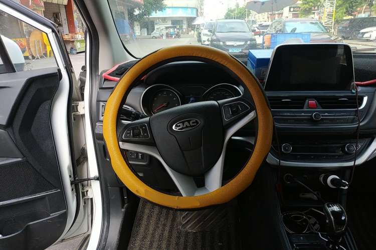 Used JAC Refine S3 2017 1.6L Manual Luxury Smart Model Steering Wheel