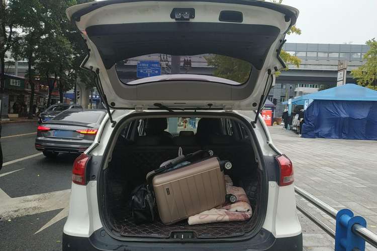 Used JAC Refine S3 2017 1.6L CVT Smart Connect Model Trunk