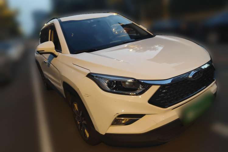 Used JAC Refine S4 2019 1.6L CVT Superior Edition Front Right 45 Deg