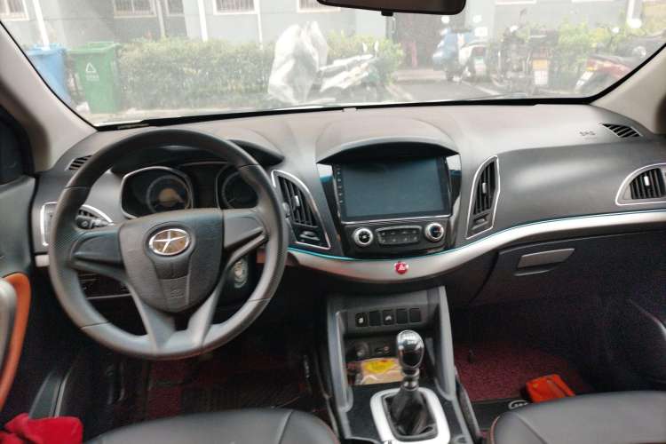 Used JAC Refine S5 2013 2.0T Manual New Edition Center Console