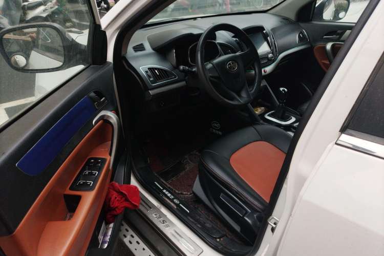 Used JAC Refine S5 2013 2.0T Manual New Edition Driver Seat