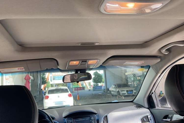 Used JAC Refine S5 2013 2.0T Manual Luxury Edition Headliner