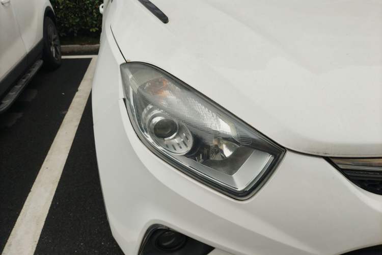 Used JAC Refine S5 2013 2.0T Manual New Edition Right Front Headlight