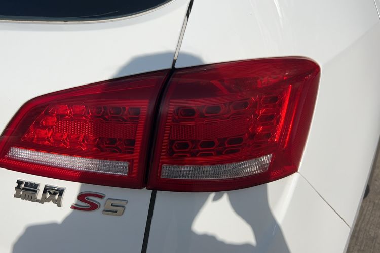 Used JAC Refine S5 2013 2.0T Manual Luxury Edition Right Rear Taillight