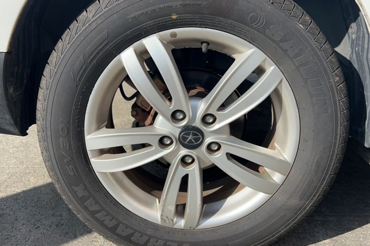 Used JAC Refine S5 2013 2.0T Manual Luxury Edition Right Rear Wheel Hub