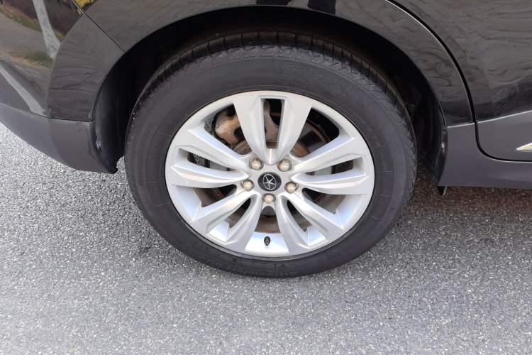 Used JAC Refine S5 2015 1.5T Automatic Elite Model Right Rear Wheel Hub