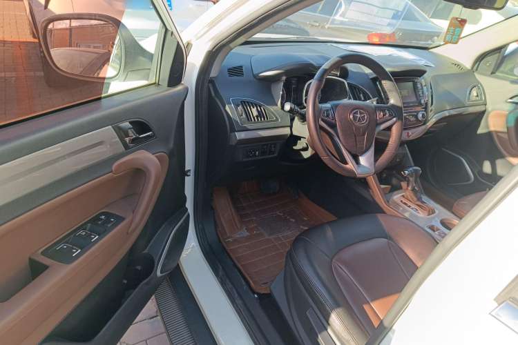 Used JAC Refine S5 2015 1.5T Automatic Luxury Model Driver Seat