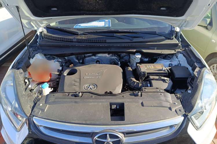 Used JAC Refine S5 2015 1.5T Automatic Luxury Model Engine Bay