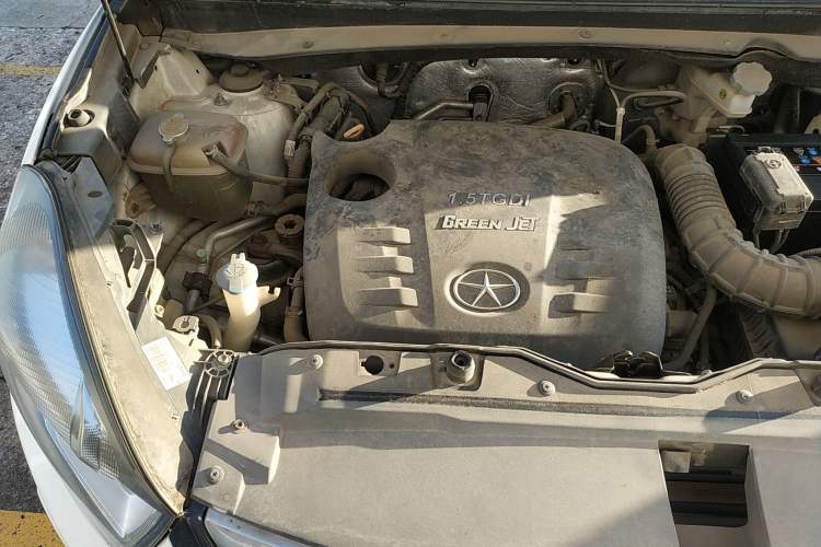 Used JAC Refine S5 2015 1.5T Automatic Elite Model Engine Bay Right