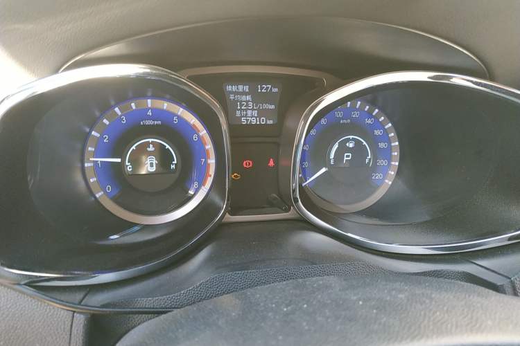 Used JAC Refine S5 2015 1.5T Automatic Elite Model Instrument Cluster