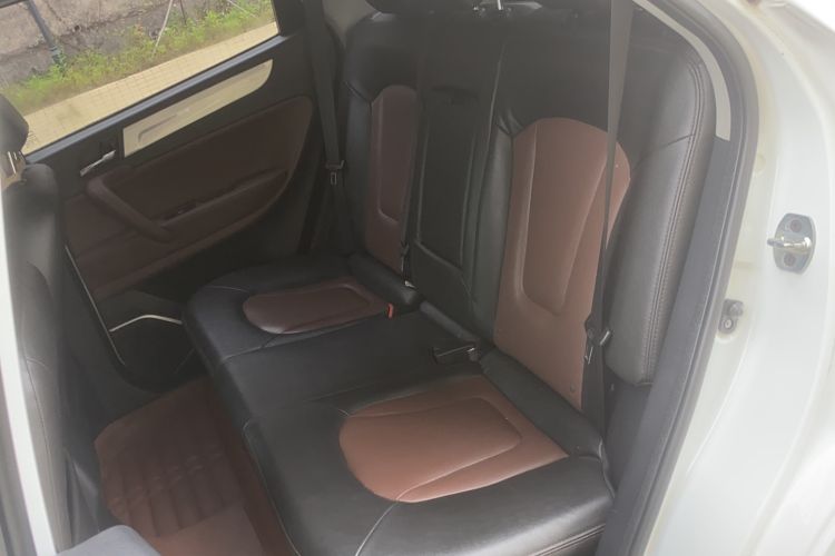 Used JAC Refine S5 2015 1.5T Automatic Elite Model Interior 1