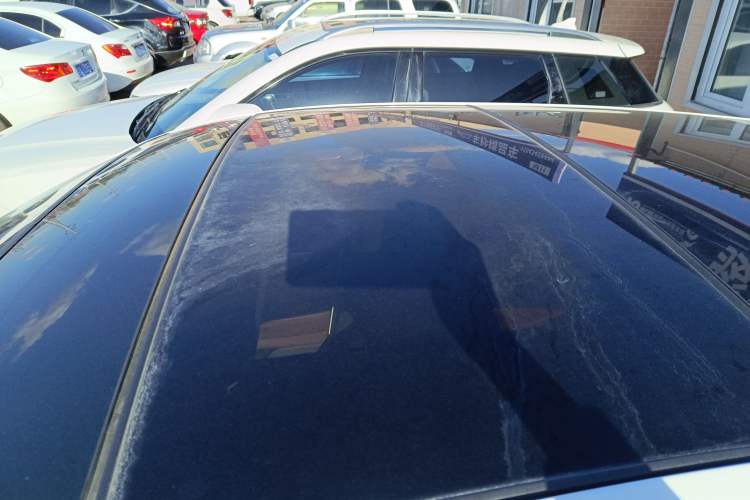 Used JAC Refine S5 2015 1.5T Automatic Luxury Model Roof