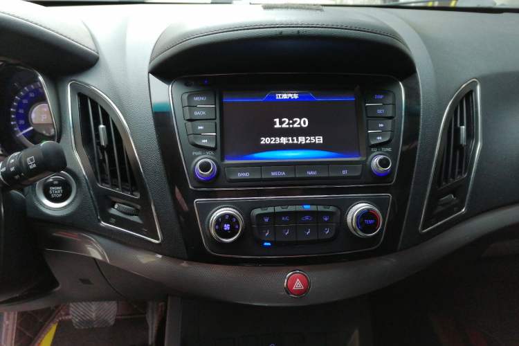 Used JAC Refine S5 2017 1.5T Automatic E-commerce Edition Audio And AC Panel