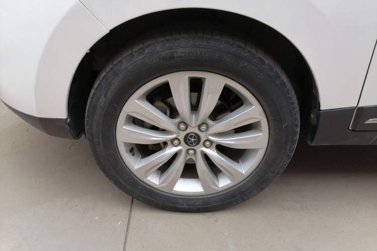 Used JAC Refine S5 2017 1.5T Automatic E-commerce Edition Left Front Wheel Hub