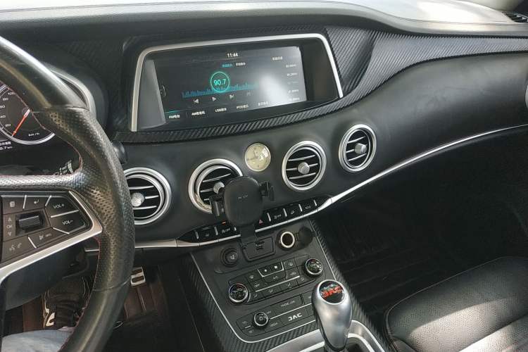 Used JAC Refine S7 2017 1.5T Automatic Luxury Model Audio And AC Panel