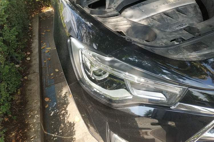 Used JAC Refine S7 2017 1.5T Automatic Luxury Model Right Front Headlight