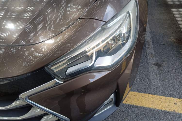 Used JAC Refine S7 2017 2.0T Automatic Luxury Model Left Front Headlight