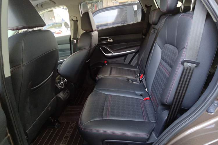 Used JAC Refine S7 2017 2.0T Automatic Luxury Model Left Rear Seat