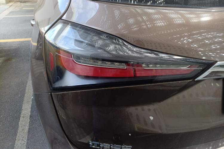 Used JAC Refine S7 2017 2.0T Automatic Luxury Model Left Rear Taillight