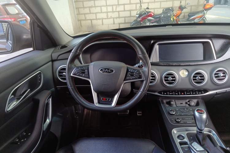 Used JAC Refine S7 2017 2.0T Automatic Luxury Model Steering Wheel