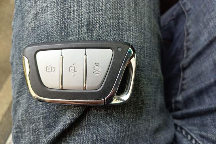 Used JAC Refine S7 2017 2.0T Automatic Luxury Model Vehicle Key