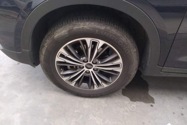 Used JAC Refine S7 2018 Super Edition 251T Automatic Supreme 5-Seater Left Front Wheel Hub