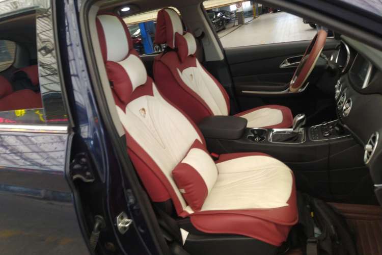 Used JAC Refine S7 2018 Super Edition 251T Automatic Supreme 5-Seater Right Front Seat