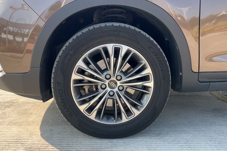 Used JAC Refine S7 2018 Super Edition 251T Automatic Supreme 5-Seater Left Front Wheel Hub