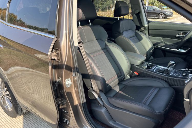 Used JAC Refine S7 2018 Super Edition 251T Automatic Supreme 5-Seater Right Front Seat