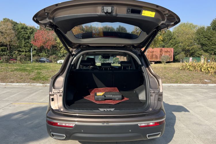 Used JAC Refine S7 2018 Super Edition 251T Automatic Supreme 5-Seater Trunk