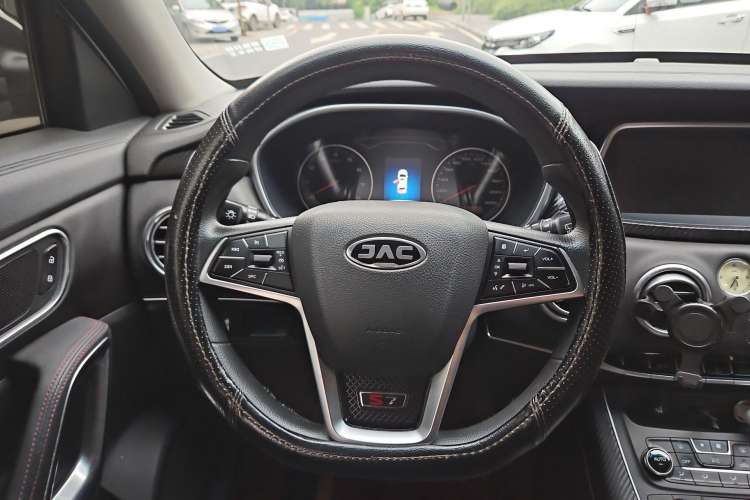 Used JAC Refine S7 2018 Sport Edition 1.5T Manual Comfort Model 5 Seats Steering Wheel
