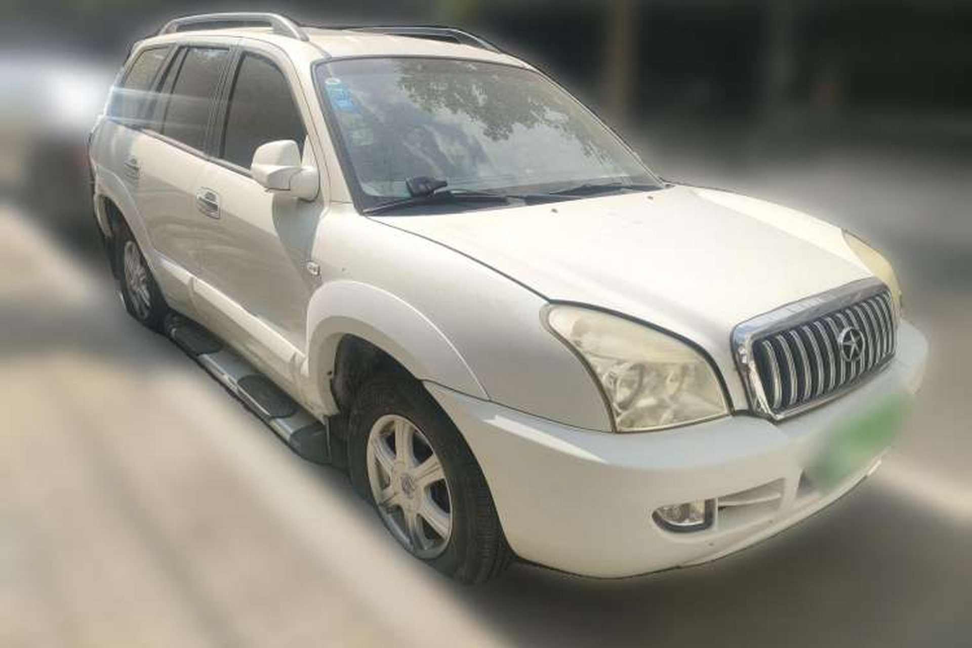 Used JAC Rein 2011 1.9T Two-Wheel-Drive Diesel Luxury Edition Front Right 45 Deg