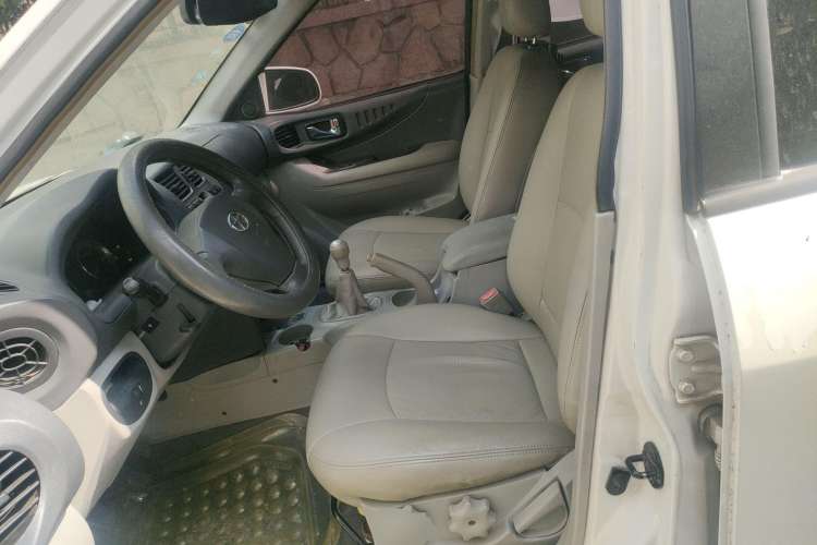 Used JAC Rein 2011 1.9T Two-Wheel-Drive Diesel Luxury Edition Left Front Seat