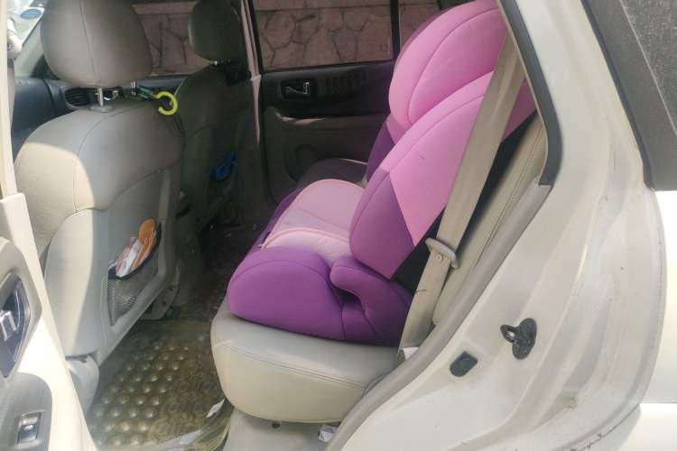 Used JAC Rein 2011 1.9T Two-Wheel-Drive Diesel Luxury Edition Left Rear Seat