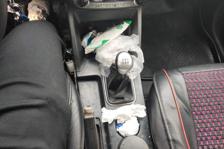 Used JAC Rein 2012 1.9 CTI Two-Wheel-Drive Diesel Classic Edition Gear Lever