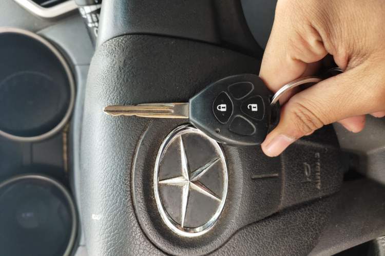 Used JAC Rein 2012 1.9 CTI Two-Wheel-Drive Diesel Classic Edition Vehicle Key