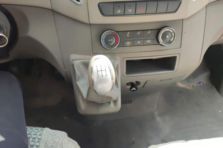 Used JAC Sunray 2018 1.9T Fuel-Efficient King D19TCIE11 Gear Lever