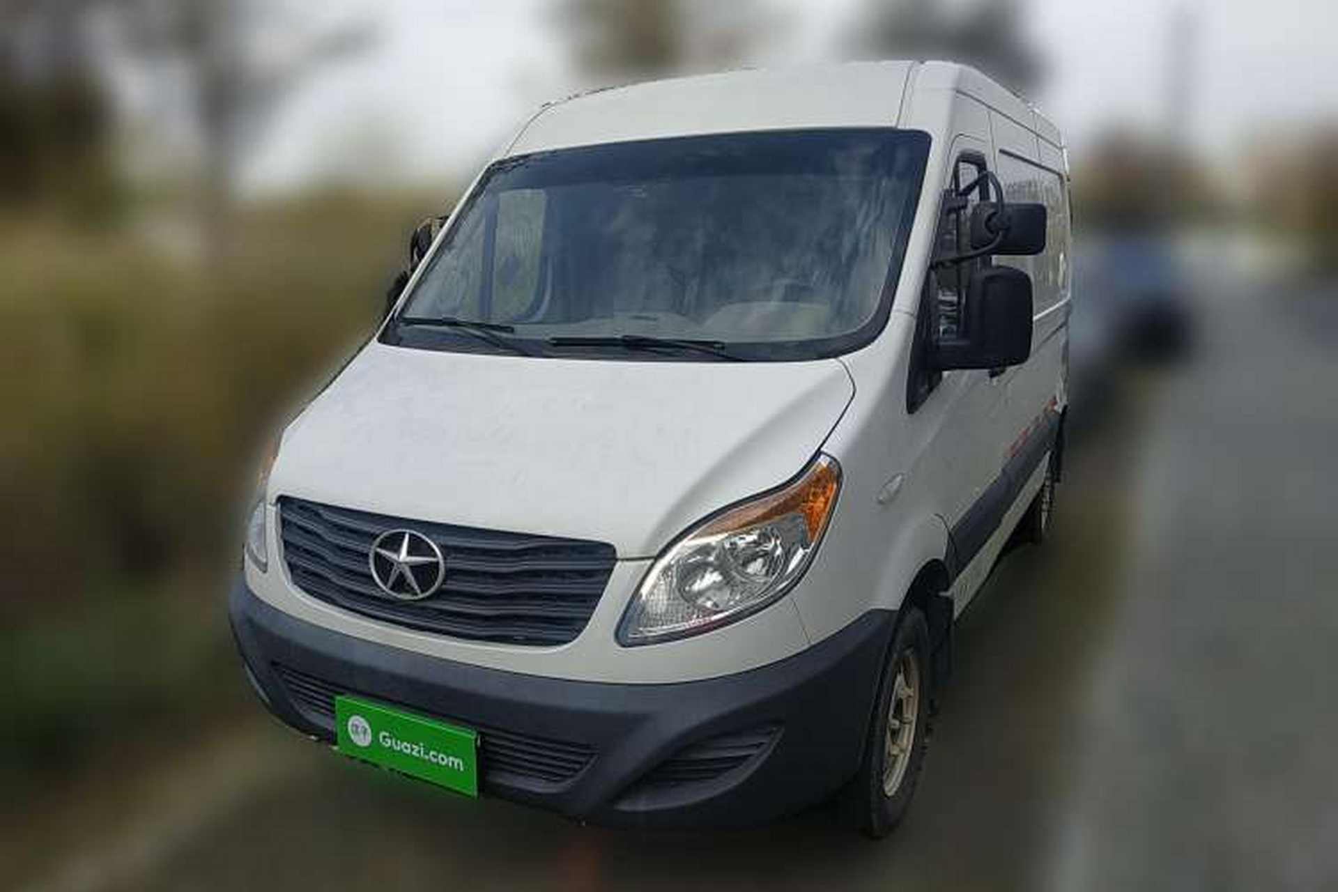 Used JAC Sunray 2019 1.9T Fuel-Efficient Platinum Edition 3-Seat Star Logistics Van Front Left 45 Deg