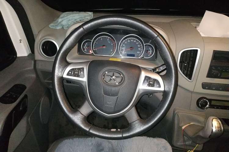 Used JAC Sunray 2019 1.9T Fuel-Efficient Platinum Edition 5-9 Seater Star Express Steering Wheel