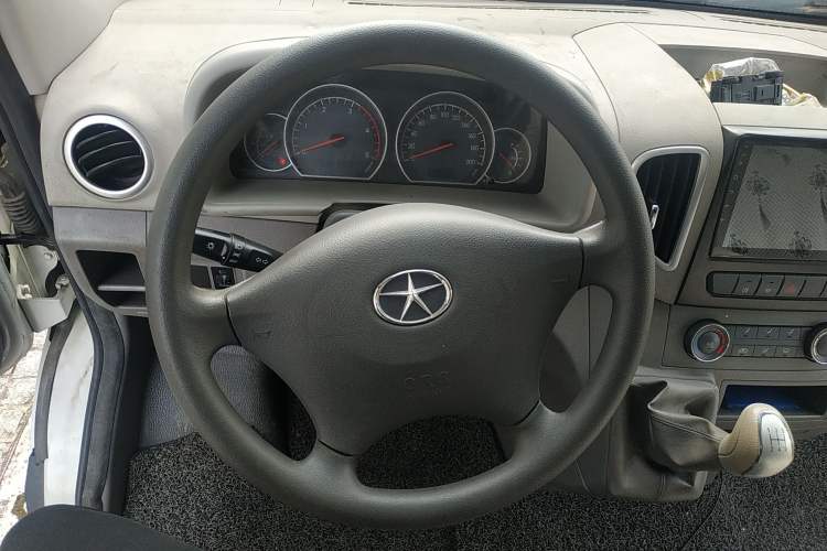 Used JAC Sunray 2019 1.9T Fuel-Efficient Platinum Edition 3-Seat Star Logistics Van Steering Wheel