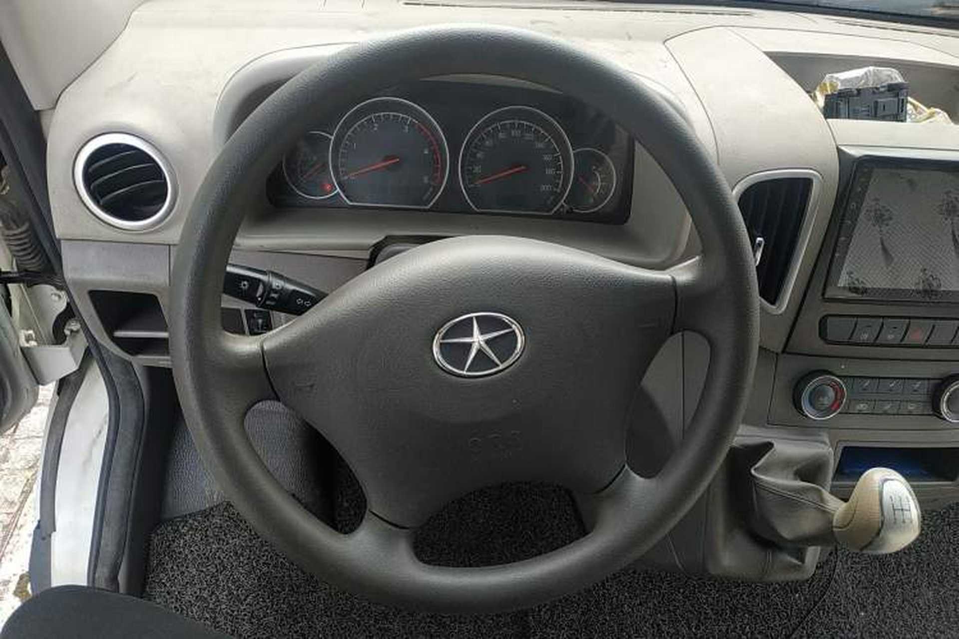Used JAC Sunray 2019 1.9T Fuel-Efficient Platinum Edition 3-Seat Star Logistics Van Steering Wheel