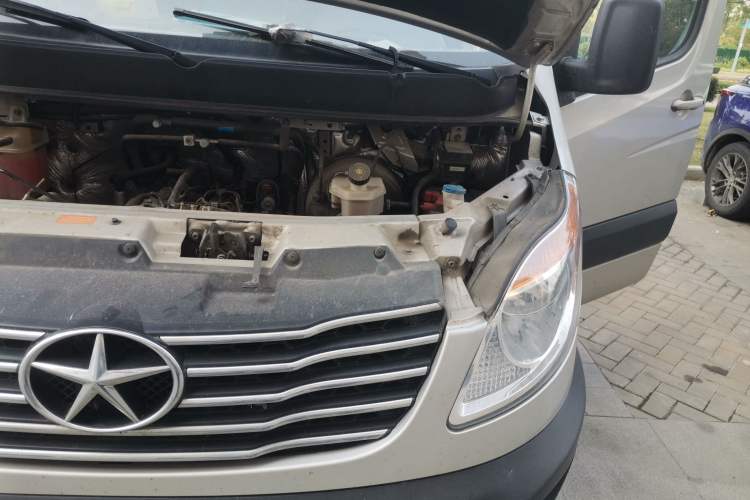 Used JAC Sunray 2021 2.2T Jieyun Wang Express Version Engine Bay Left