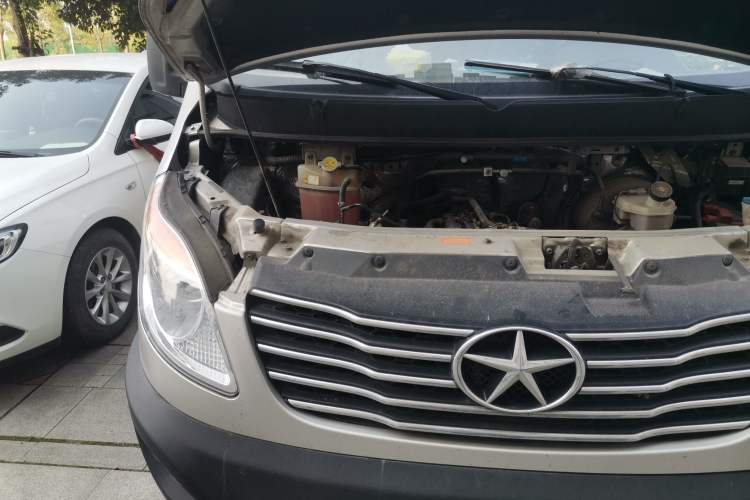 Used JAC Sunray 2021 2.2T Jieyun Wang Express Version Engine Bay Right