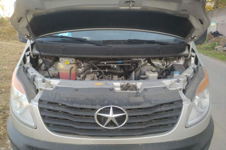 Used JAC Sunray 2021 2.0T Fuel-Efficient King Logistics Van Long Wheelbase D20TCIF1 Engine Bay
