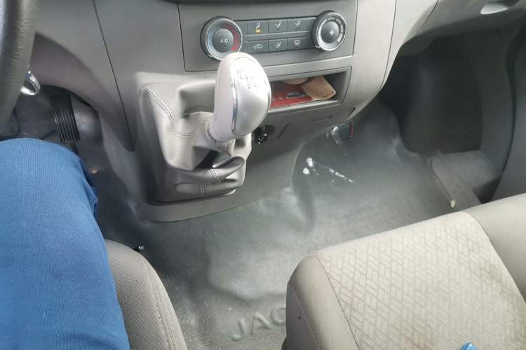 Used JAC Sunray 2021 2.2T Jieyun Wang Express Version Gear Lever