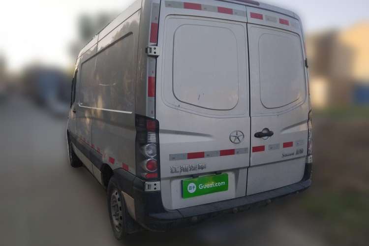 Used JAC Sunray 2021 2.0T Fuel-Efficient King Logistics Van Long Wheelbase D20TCIF1 Rear Left 45 Deg