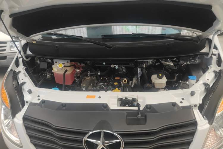 Used JAC Sunray 2021 2.0T 4-Series Star Express 8/9-Seater D20TCIF1 Engine Bay